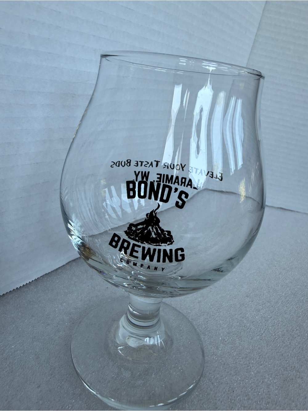 Bond's Brewing Branded Glass - Clear. Brand New